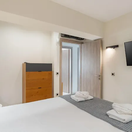 Apartament Seagull Luxury Next To The Sea - By Apokornas
